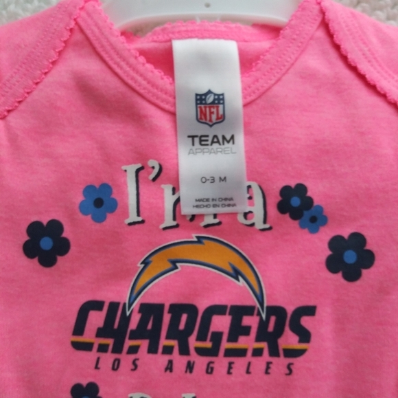 Los Angeles Chargers Team Apparel Onesies - Picture 6 of 6
